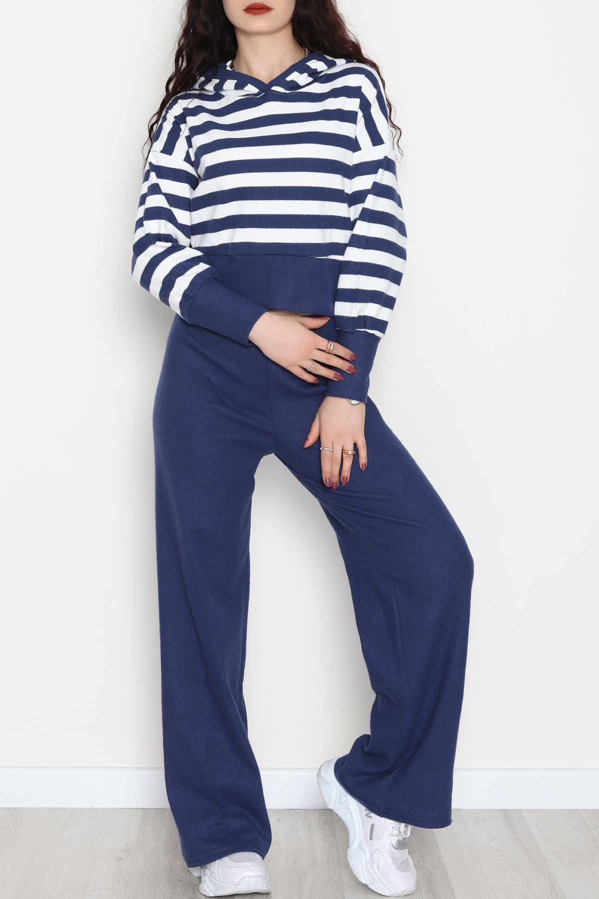 Kapşonlu Raporlu İnterlok İkili Takım Lacibeyaz - 42742.1567.