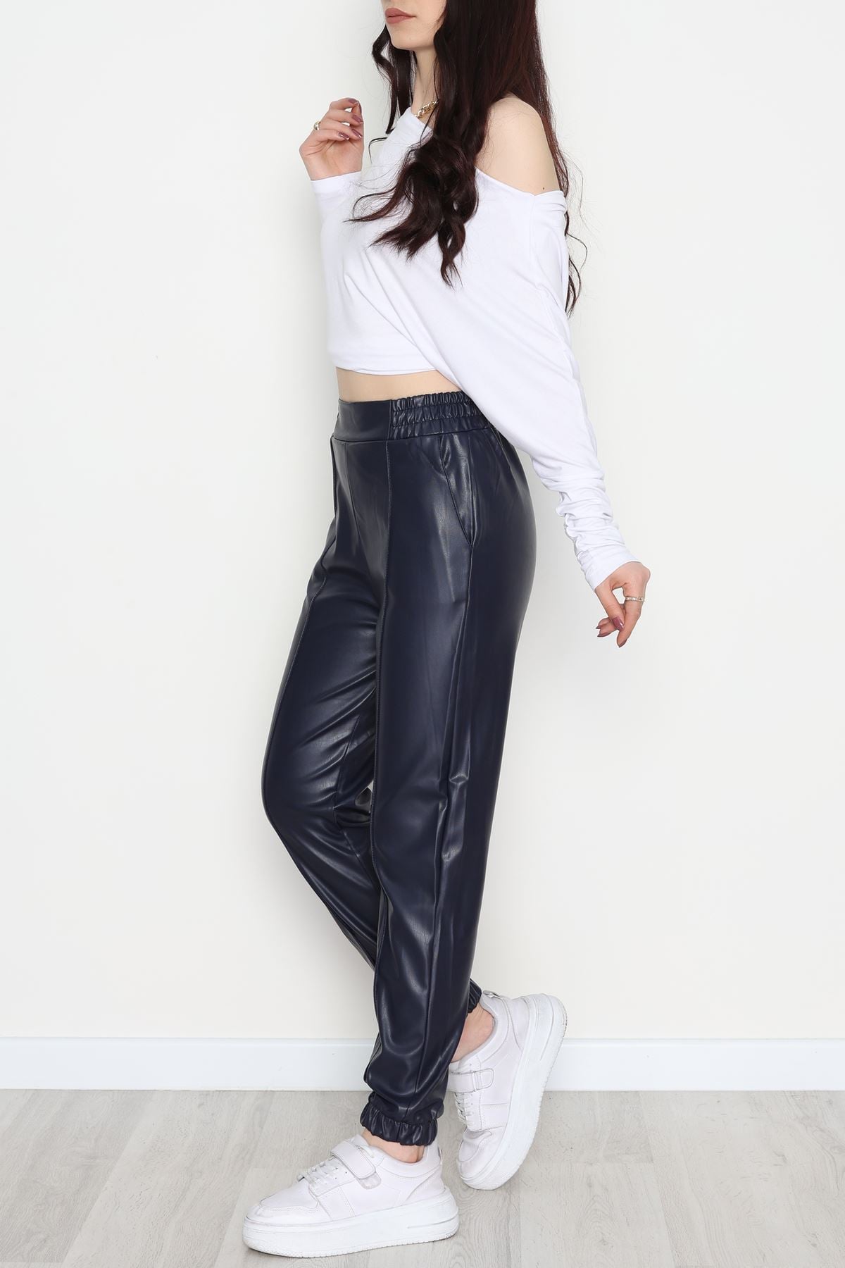 Önü Çımalı Jogger Pantolon Lacivert - 51210.1779.