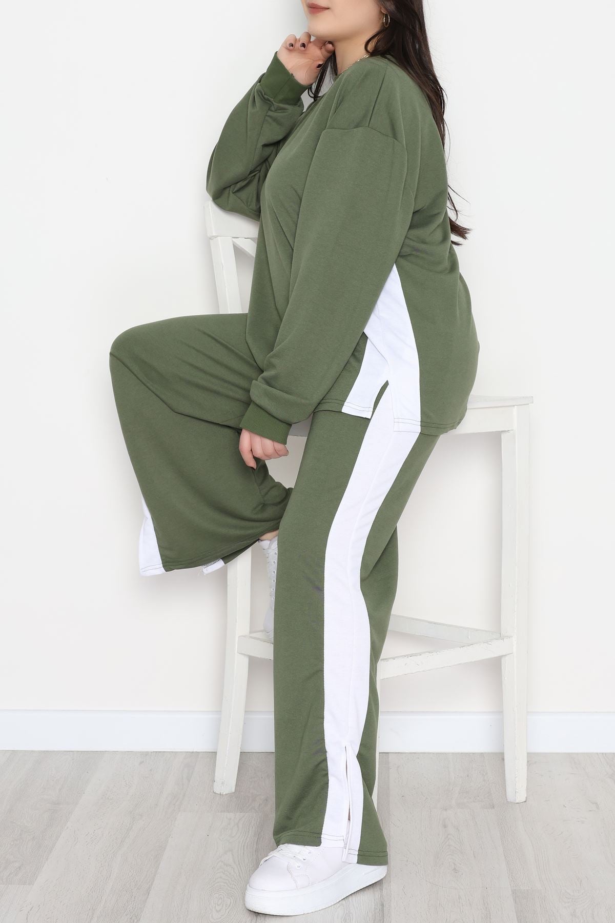 Şeritli 2 İplik Büyük Beden Eşofman Takımı Hakibeyaz - 52047.1857.