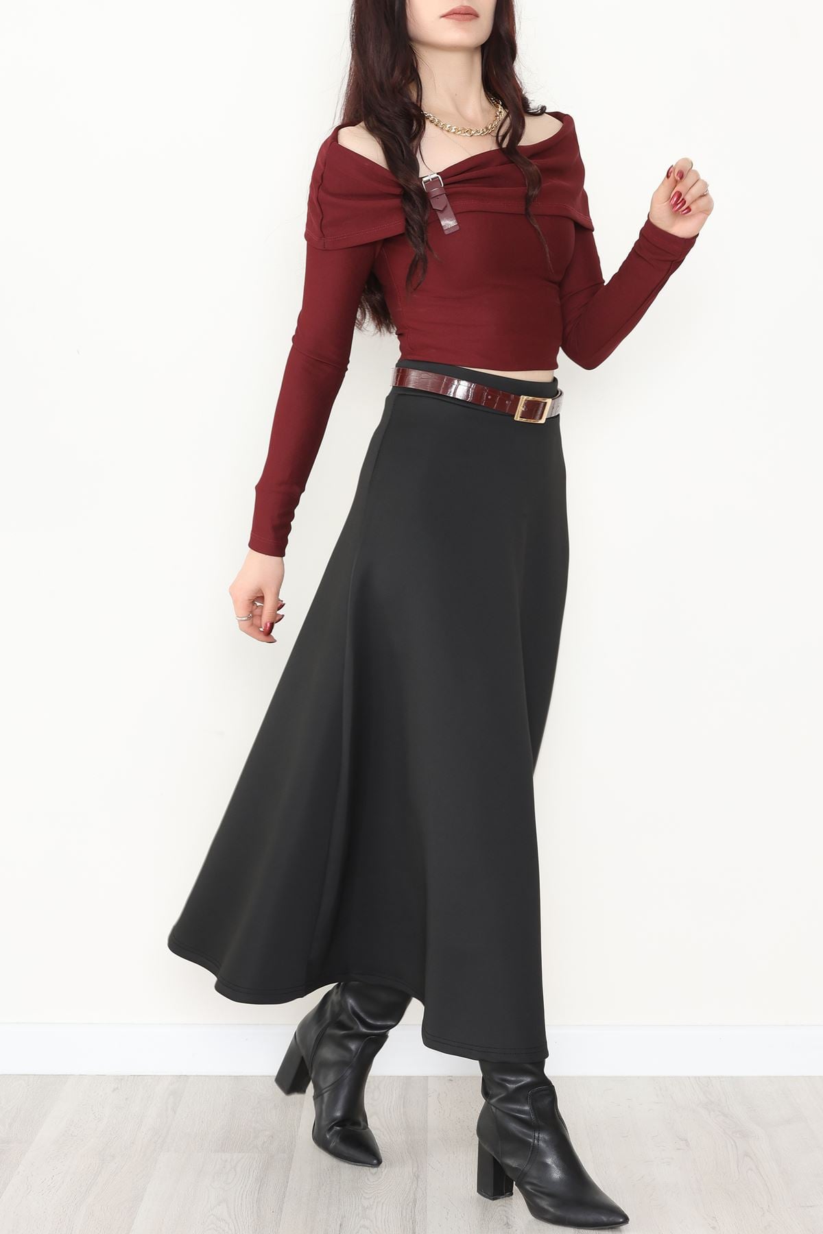 Puf Scuba Kumaş Uzun Etek Siyah - 51104.1355.