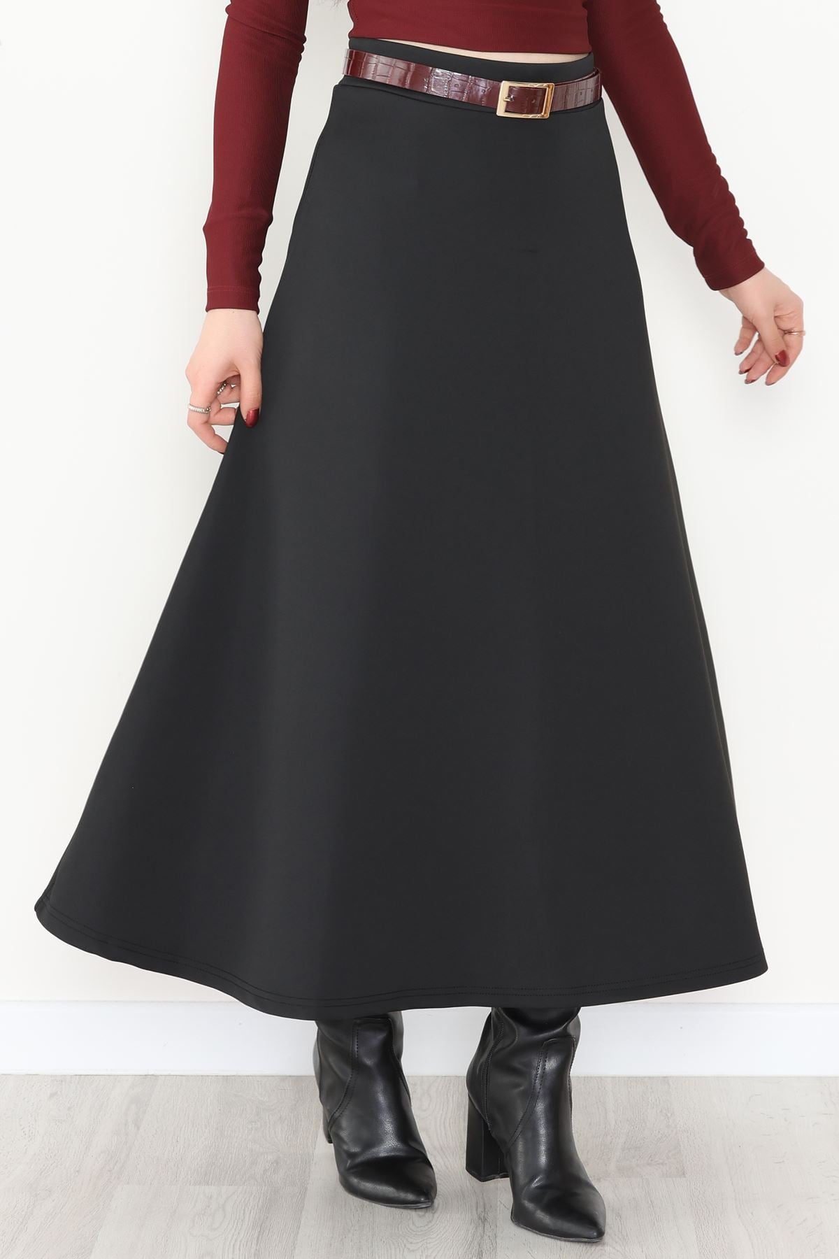 Puf Scuba Kumaş Uzun Etek Siyah - 51104.1355.