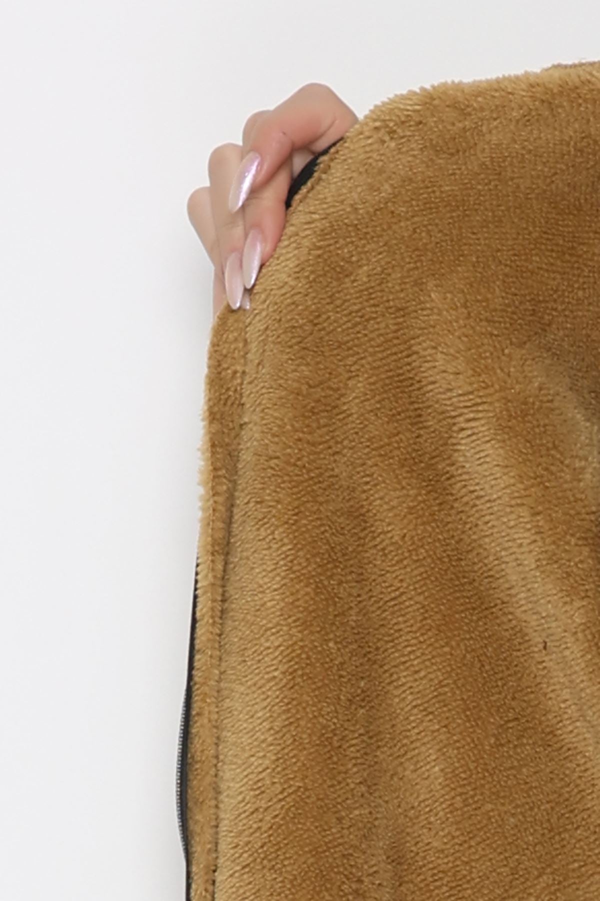Fermuarlı Kapşonlu Peluş Yelek Camel - 51059.701.
