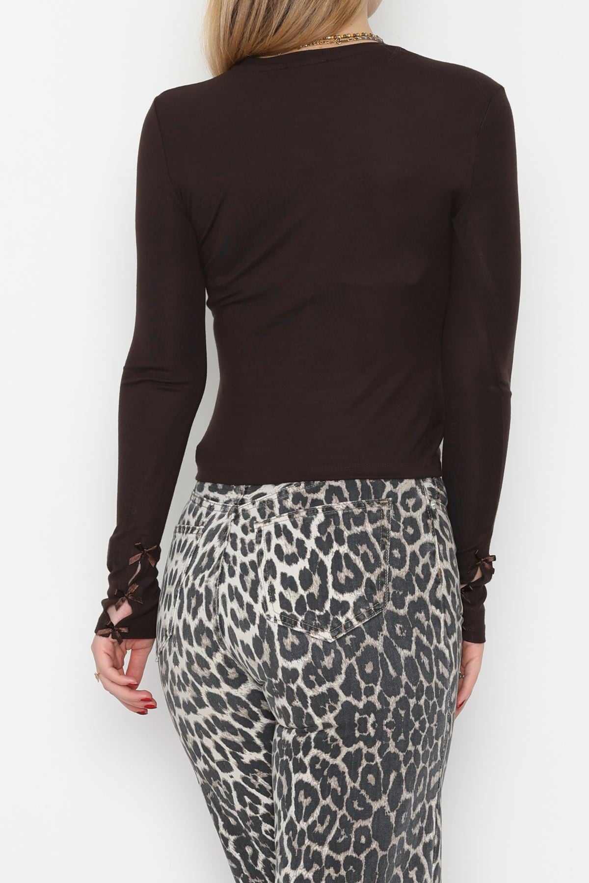 Bisiklet Yaka Kolu Fiyonklu Bluz Kahve - 1045.2119.