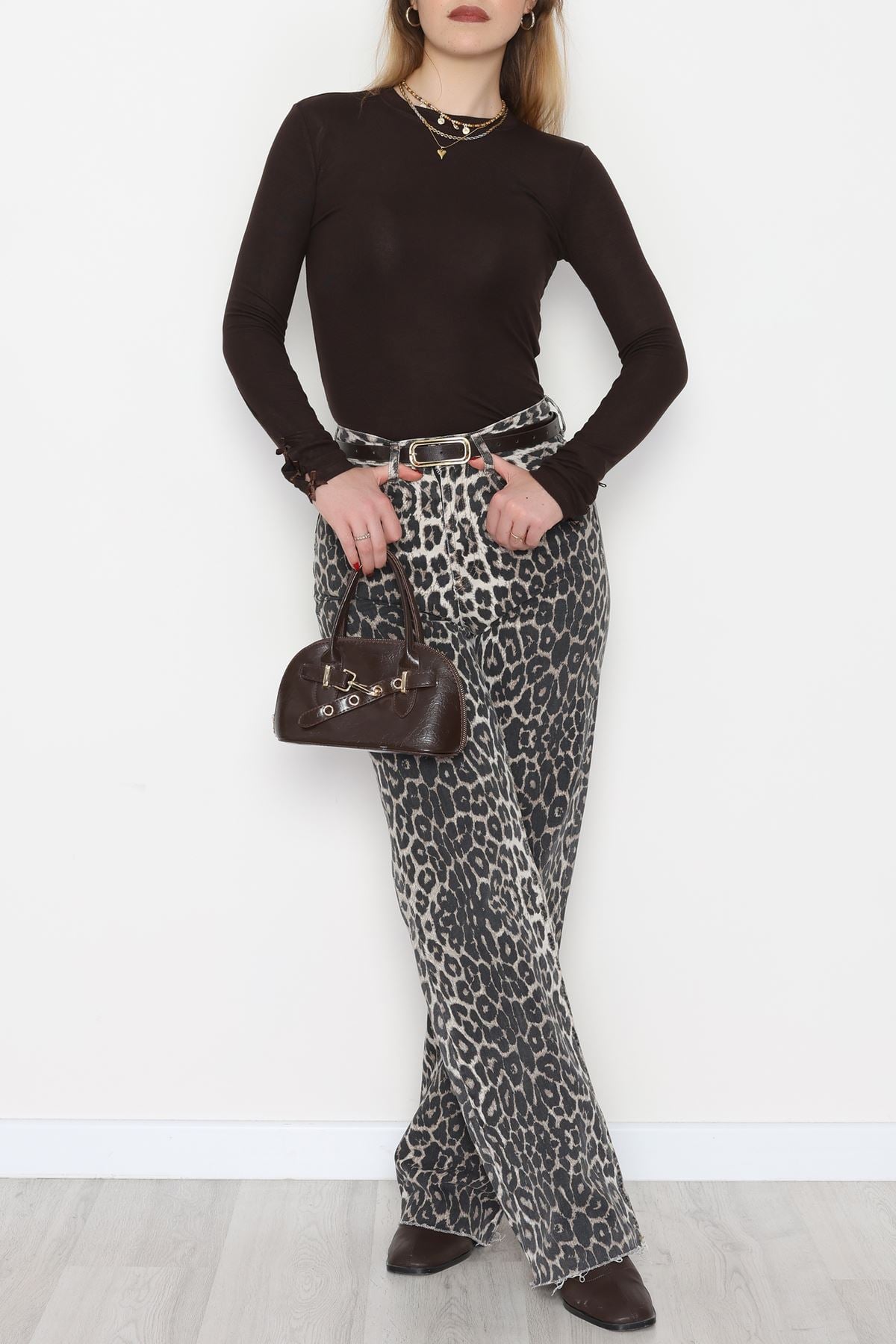 Bisiklet Yaka Kolu Fiyonklu Bluz Kahve - 1045.2119.