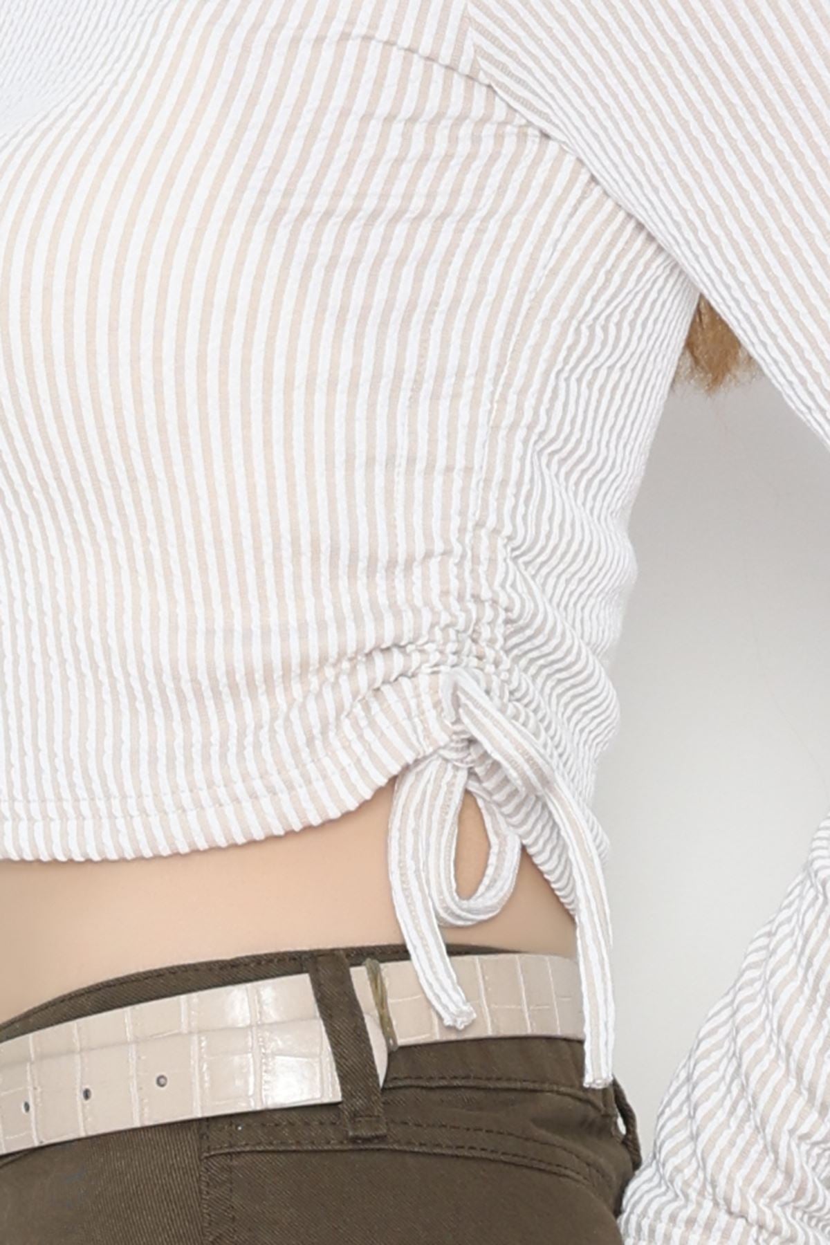 Su Yolu Kumaş Yan Bağlama Detay Bluz Taş - 1018.2119.