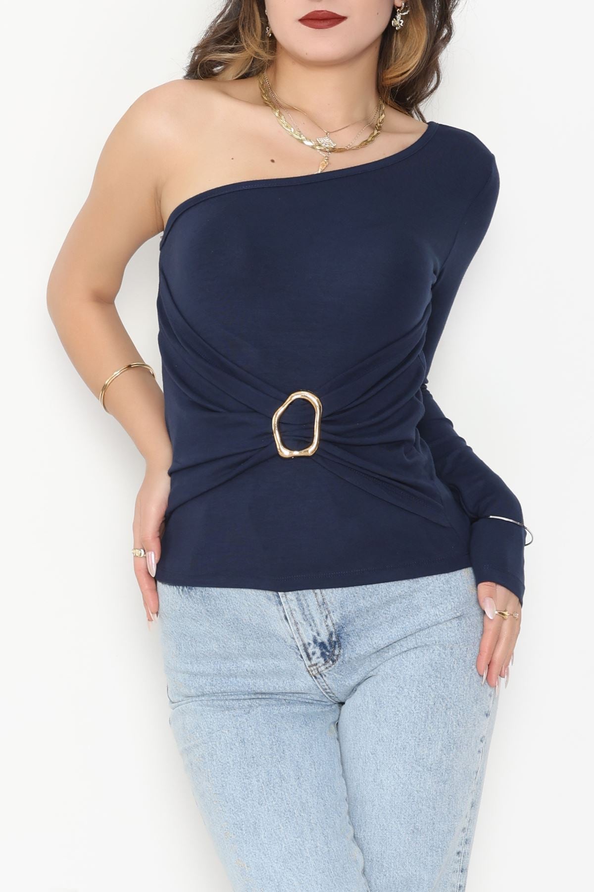 Buzzy Kumaş Tek Omuz Toka Detaylı Bluz Laci - 1011.2119.