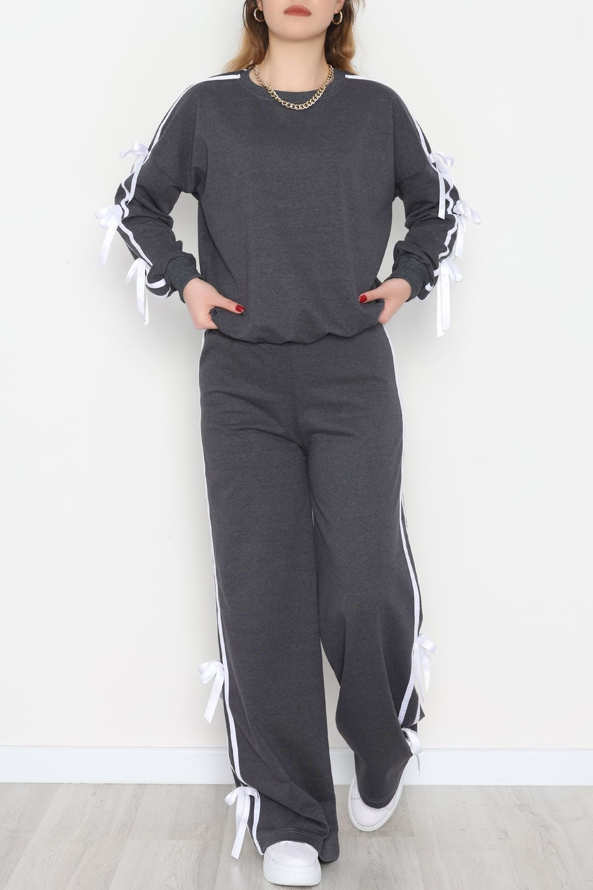 Özel Tasarım İki İplik Kurdele Detay Eşofman Takım Füme - 70164.1857.