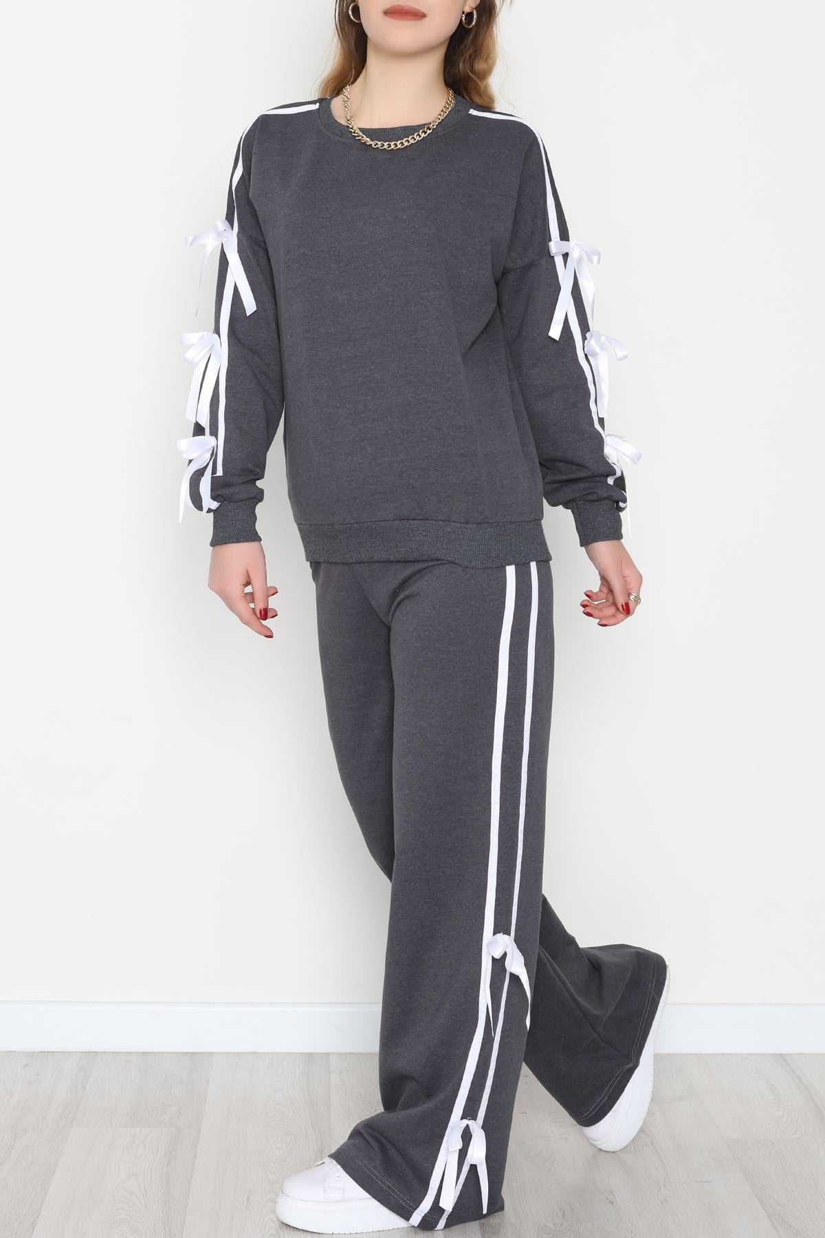 Özel Tasarım İki İplik Kurdele Detay Eşofman Takım Füme - 70164.1857.