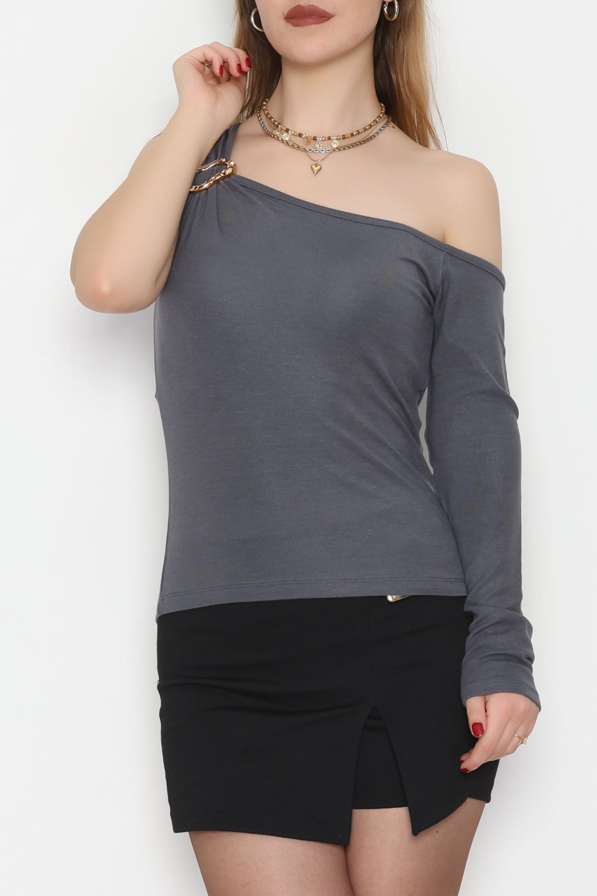 Buzzy Kumaş Tek Omuz Toka Detaylı Bluz Antrasit - 1010.2119.