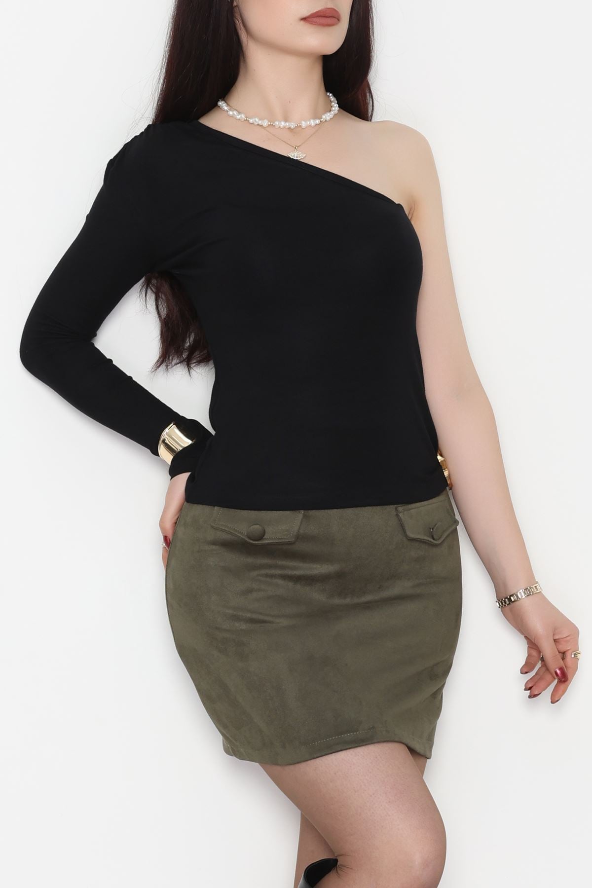 Buzzy Kumaş Tek Omuz Toka Detaylı Bluz Siyah - 1052.2119.