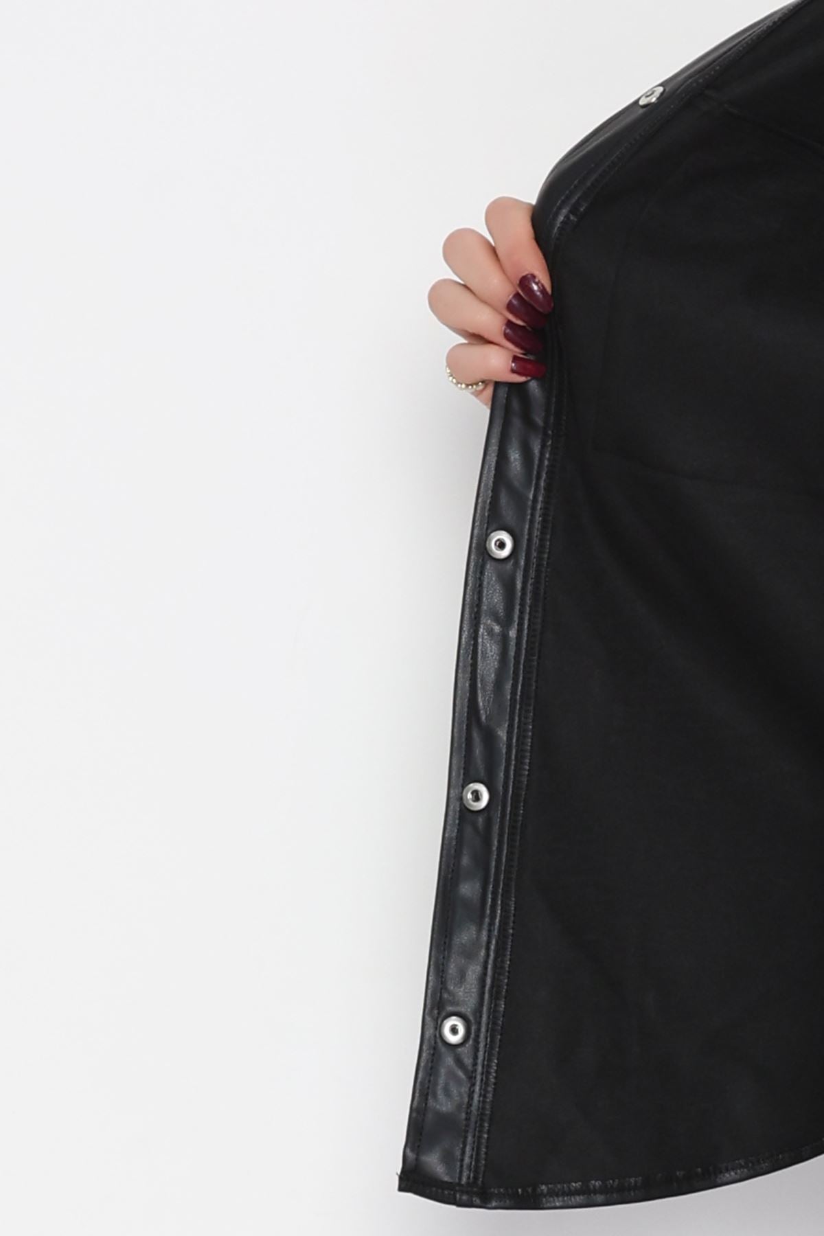 Zra Deri Cep Detaylı Düğmeli Gömlek Siyah - 51085.1779.