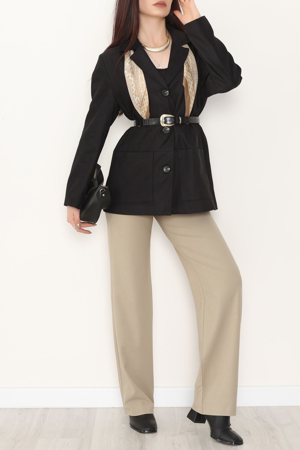 Üstten Takma Cep Süet Ceket Siyah - 6291.424.