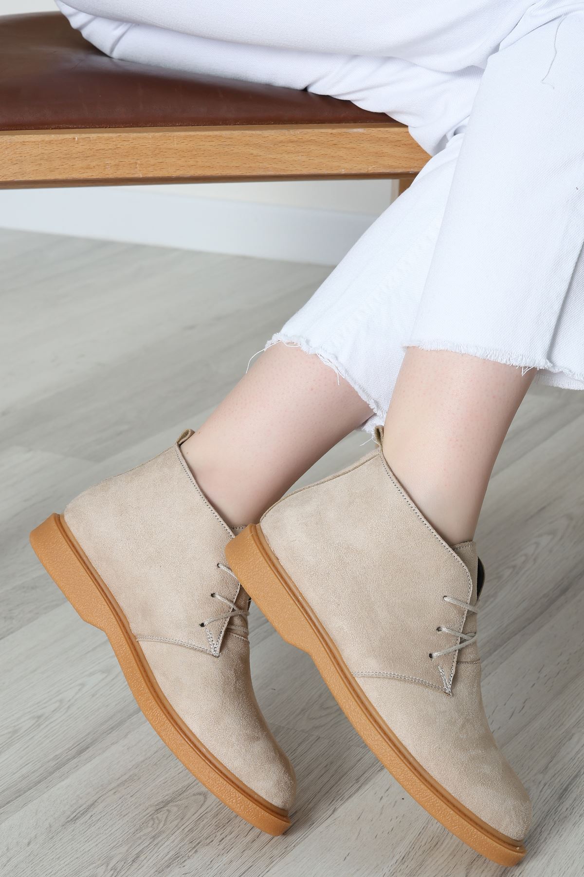 Kadın Bot Süetkrem - 31434.1846.