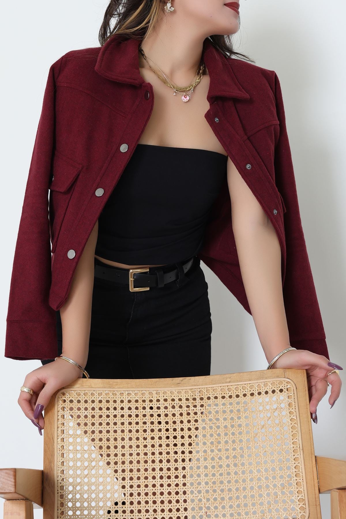 Klasik Yaka Çıtçıt Düğmeli Cep Detaylı Kaşe Crop Ceket Bordo - 70992.1775.
