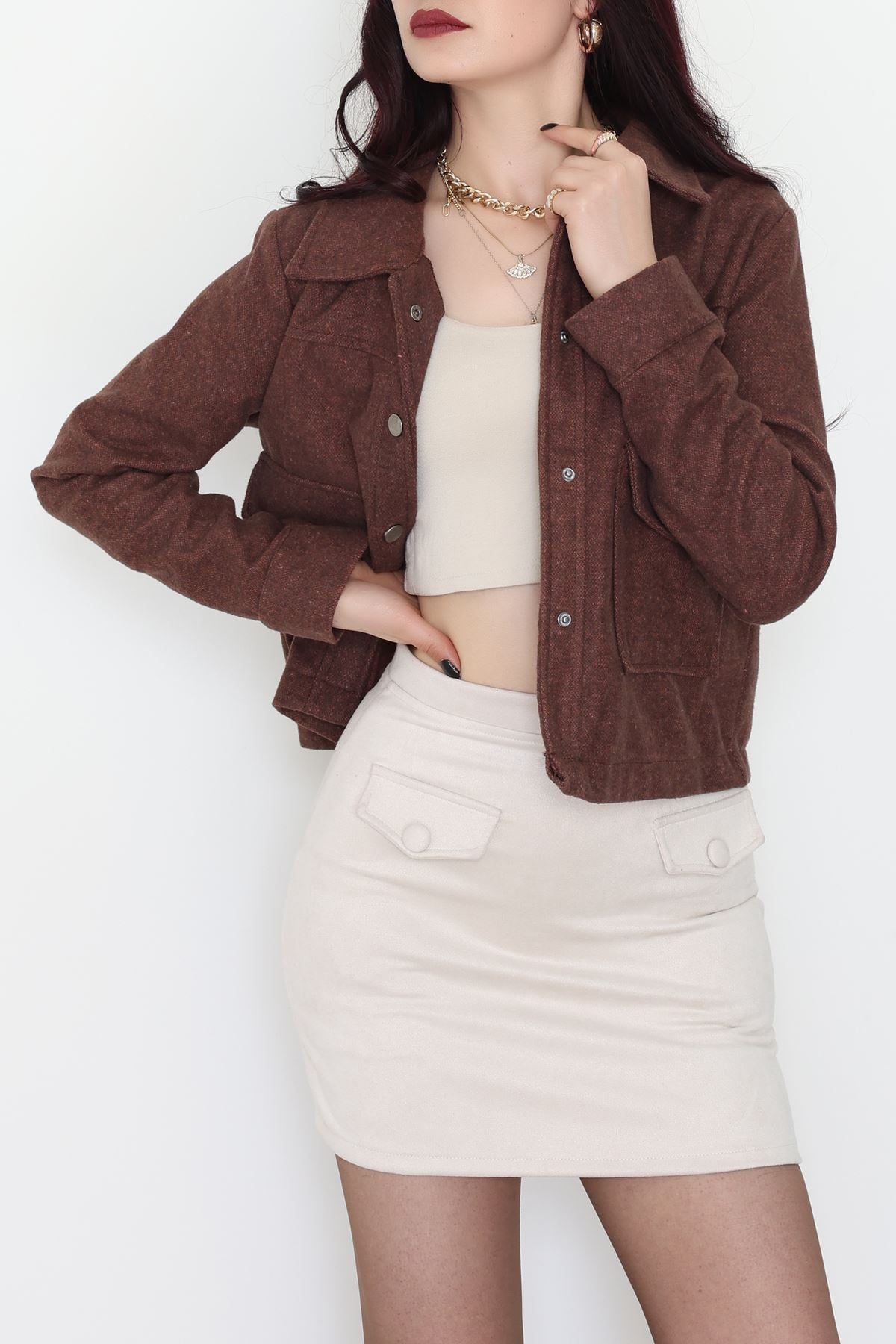 Klasik Yaka Çıtçıt Düğmeli Cep Detaylı Kaşe Crop Ceket Kahve1 - 70992.1775.