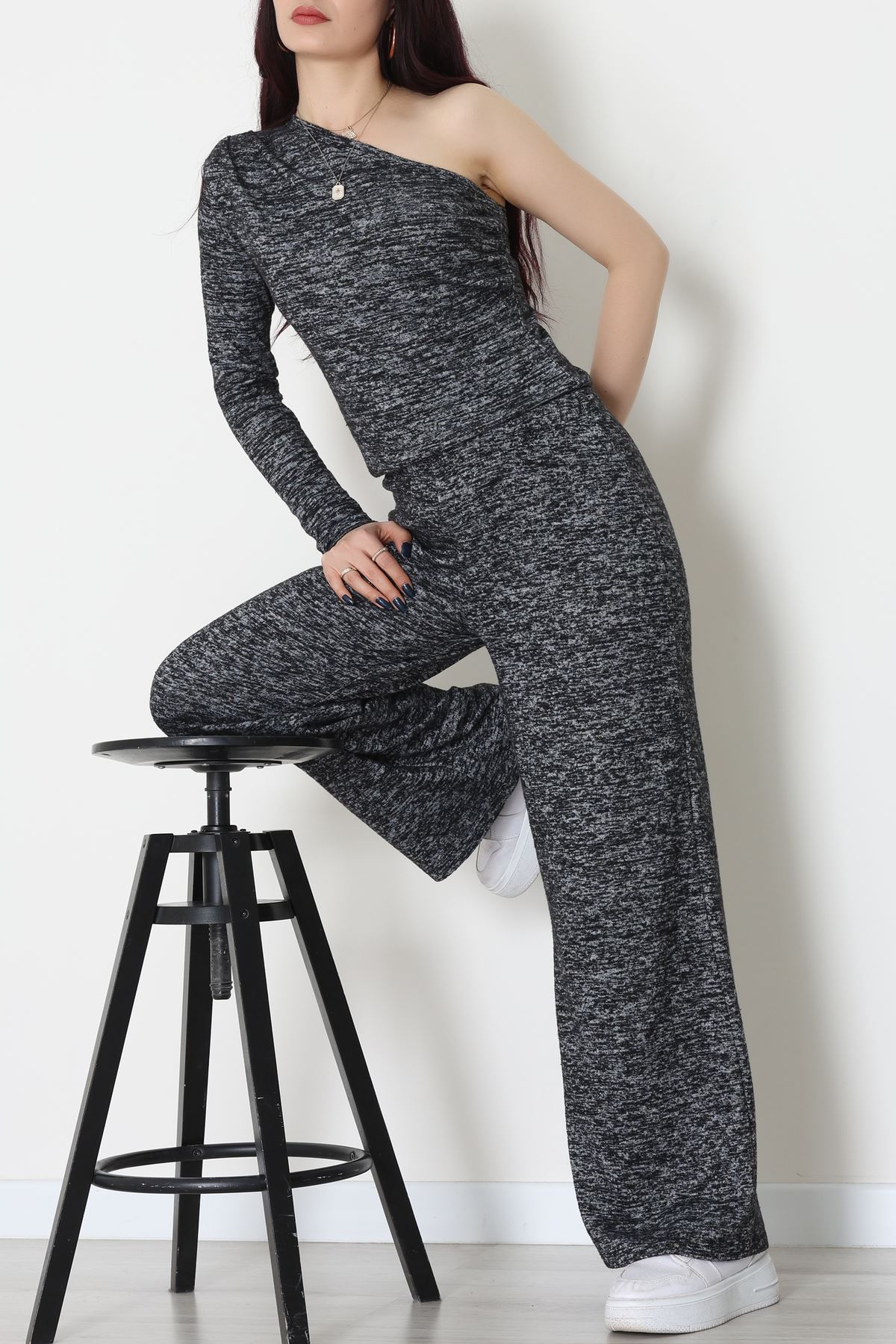 Tek Omuz Yumoş Kumaş İkili Takım Siyah - 51093.2114.