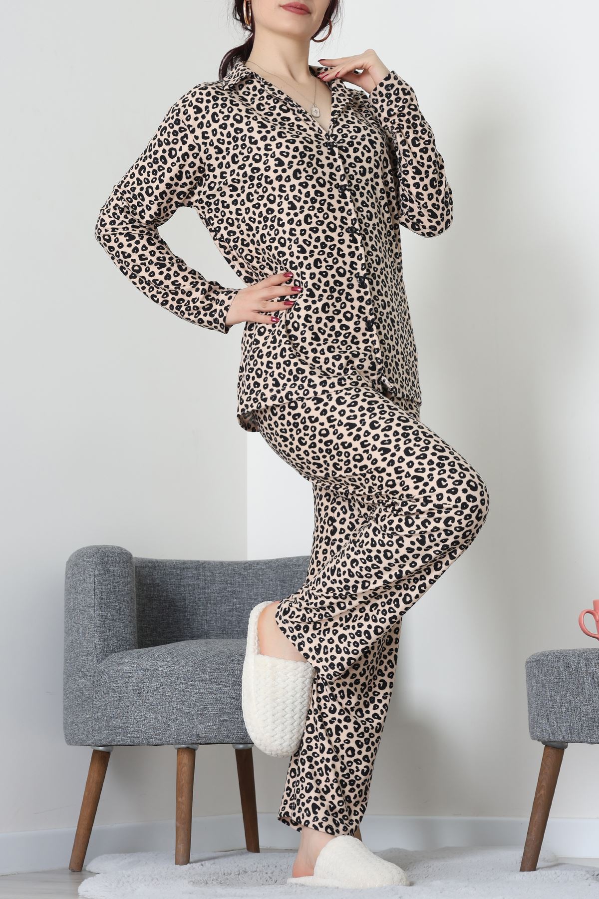 Düğmeli Süet Takım Benek - 450.1287.