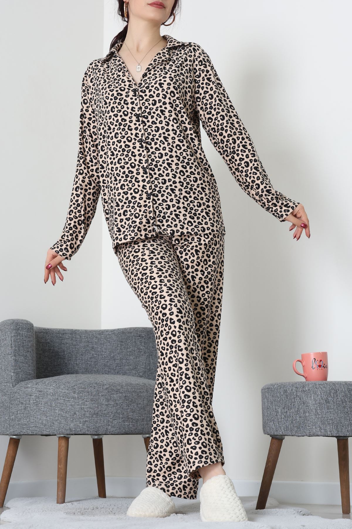 Düğmeli Süet Takım Benek - 450.1287.