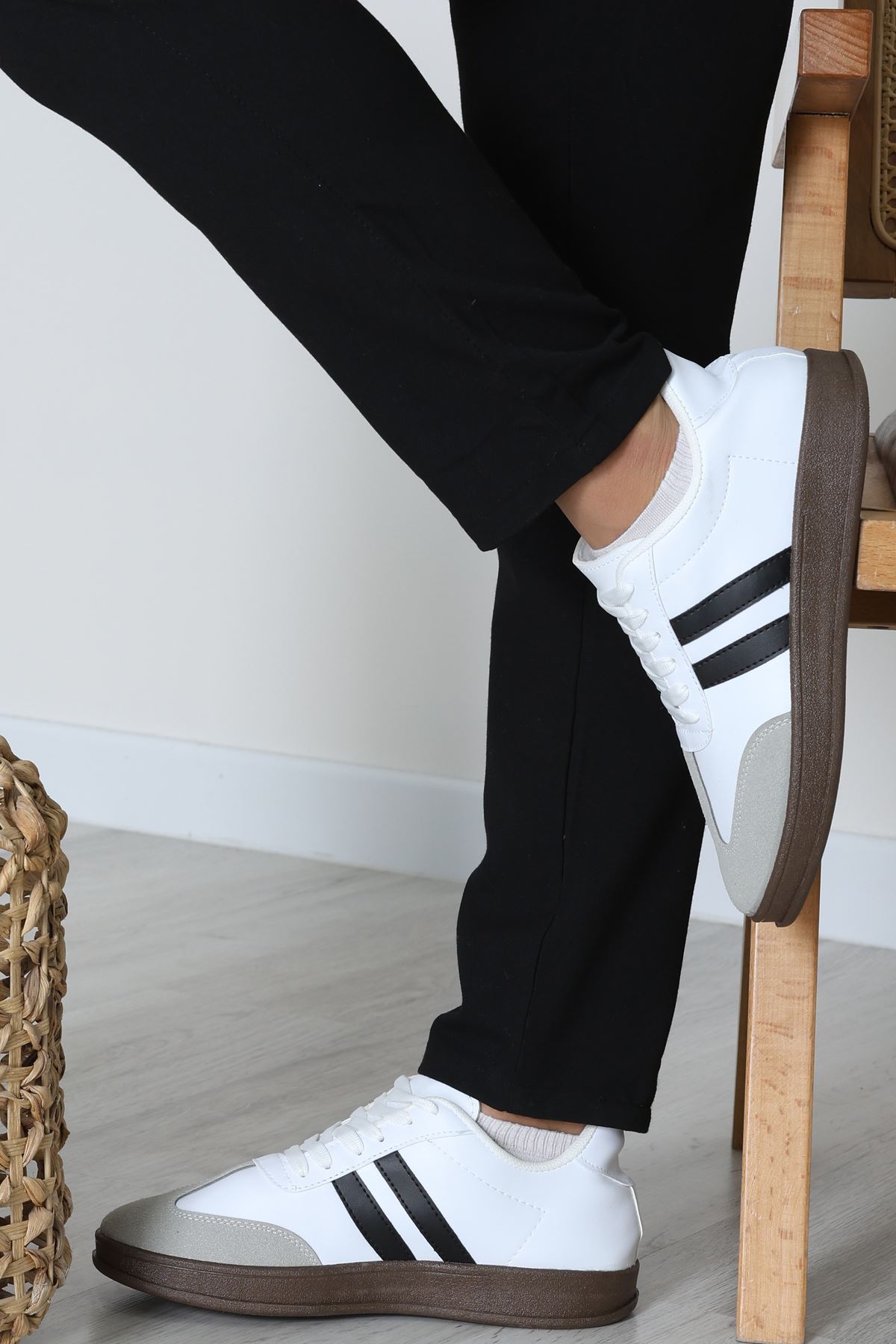 Erkek Spor Ayakkabı Beyazsiyah - 31681.264.