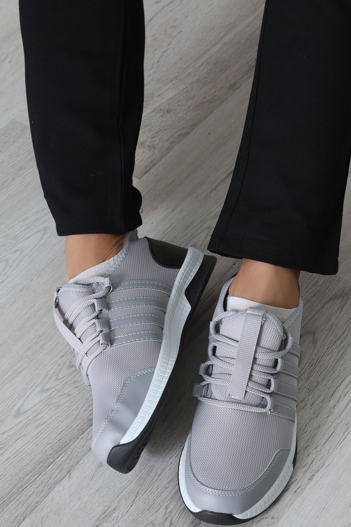 Erkek Spor Ayakkabı Grisiyah - 31466.264.