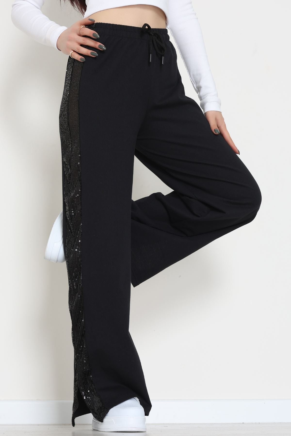 2 İplik Pul Detaylı Eşofman Altı Siyah - 52110.1857.