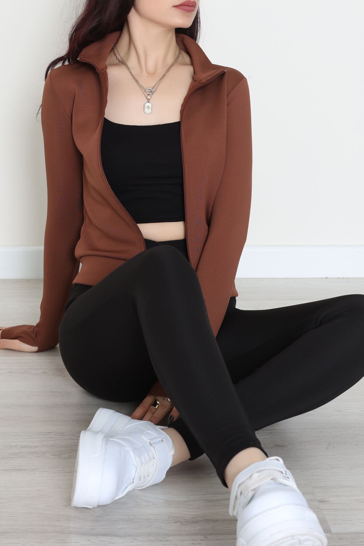 Double Krep Kumaş Parmak Geçmeli Fermuarlı Ceket Acıkahve - 42782.1567.