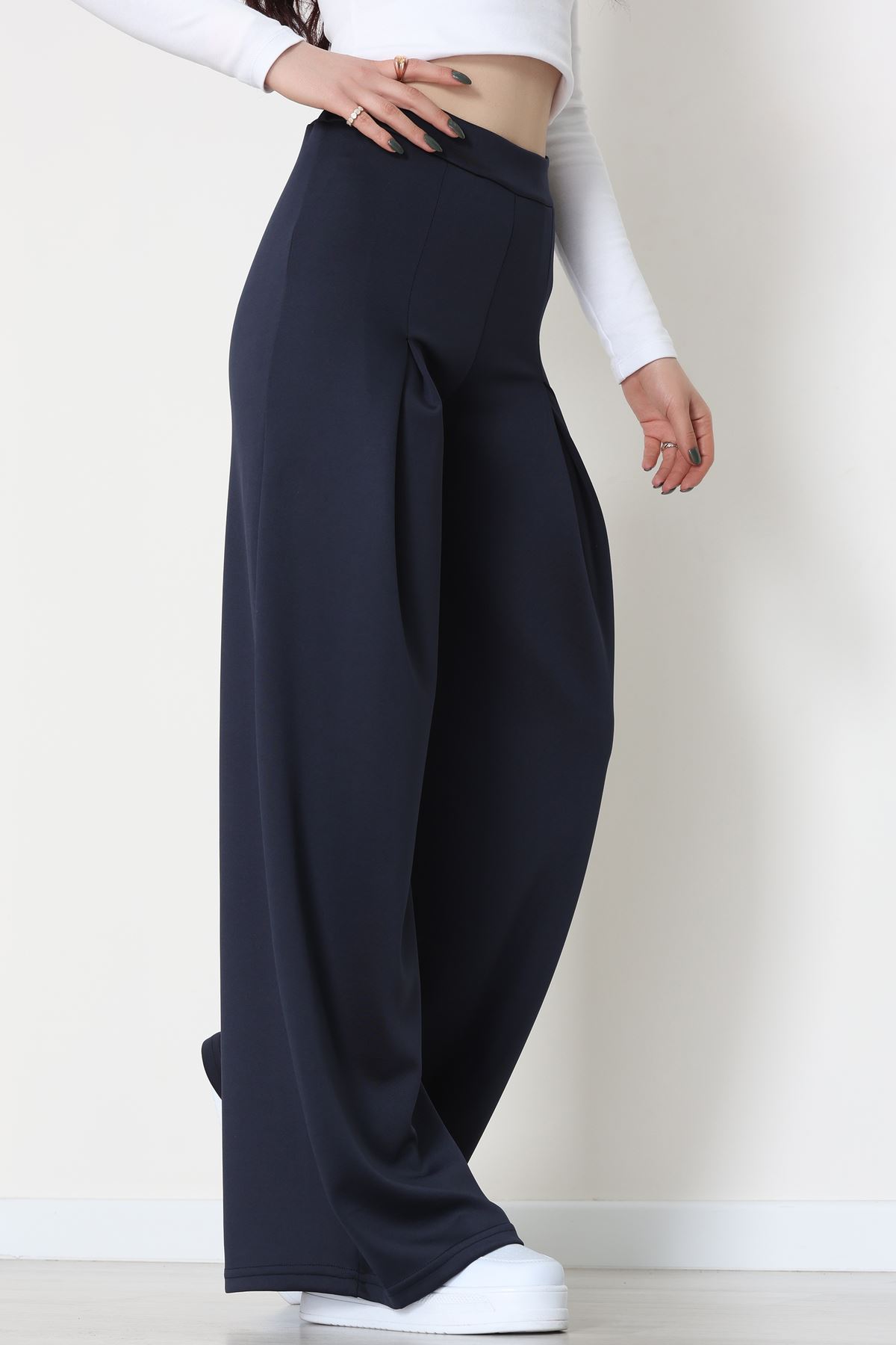 Puf Scuba Kumaş Önden Pileli Pantolon Lacivert - 42784.1567.