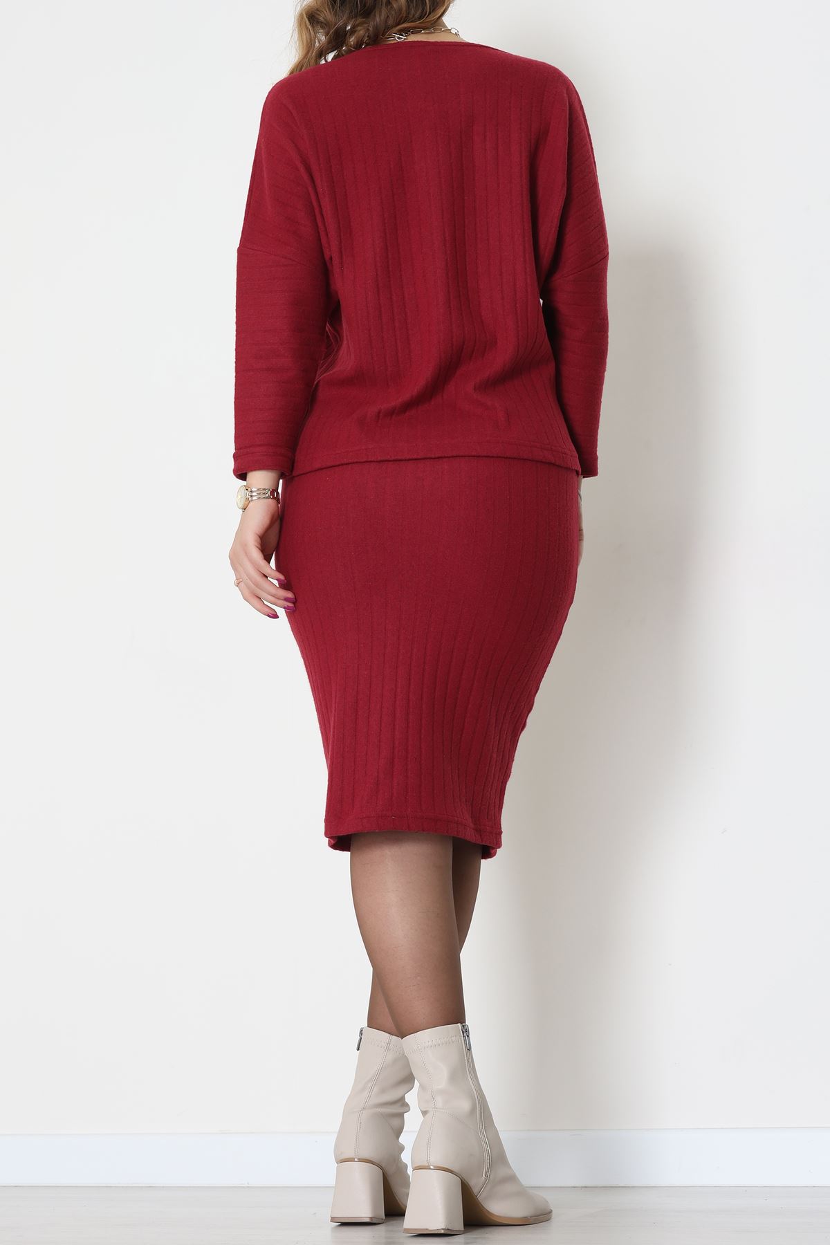 Kaşkorse Kumaş Omuz Düşümlü Midi Boy Etekli Takım Kırmızı - 42800.1567.