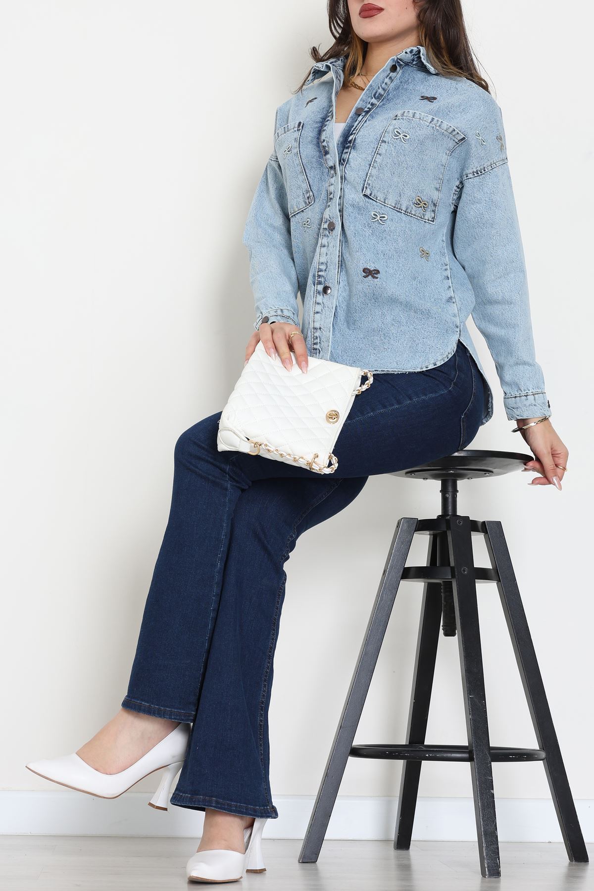 Kurdele Nakışlı Kot Ceket Mavi - 31785.683.