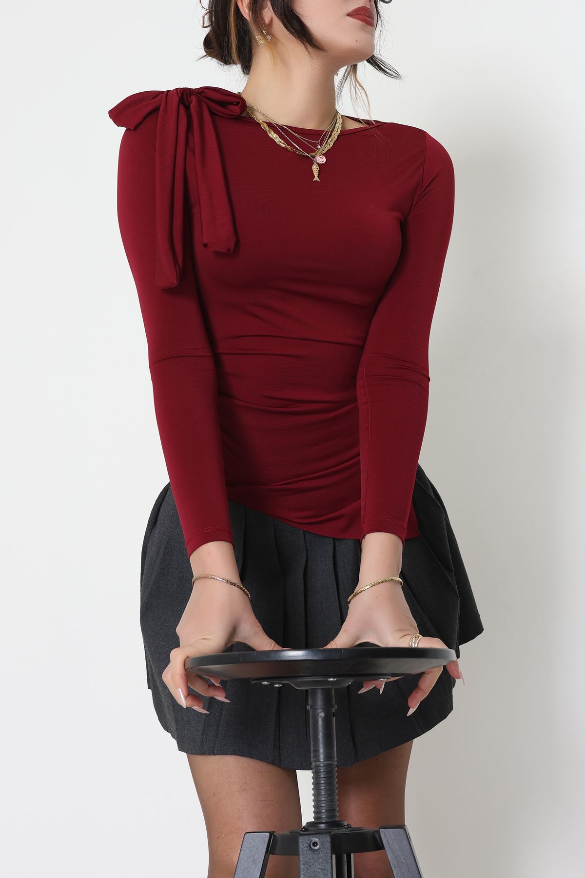 Sandy Önü Asimetrik Kesim Fiyonk Detaylı Bluz Bordo - 42808.1949.