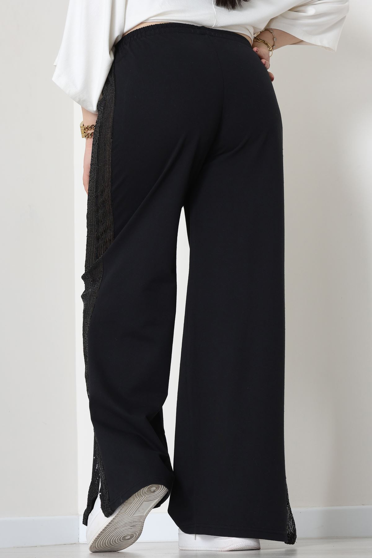 2 İplik Pul Detaylı Eşofman Altı Siyah - 52111.1857.