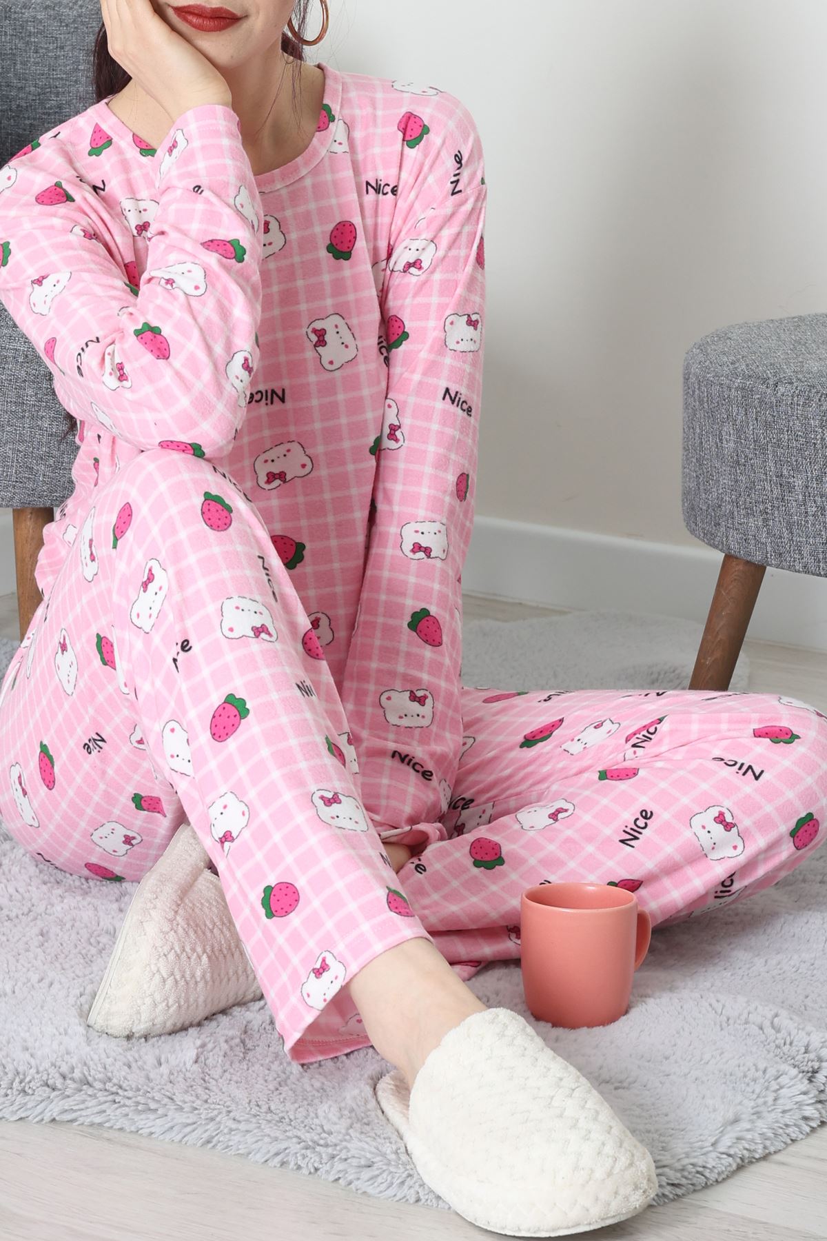 Süet Alt Üst Aynı Pijama Takımı Pembeayı - 118.1287.