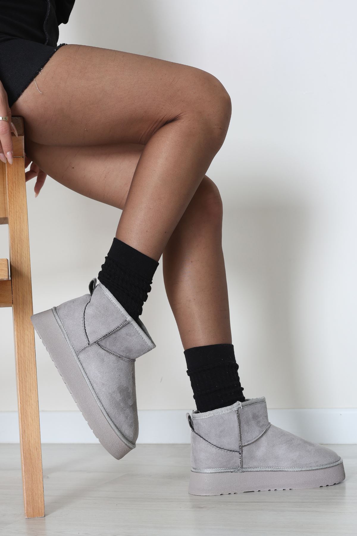 Kalın Taban Mini Boy Süet Bot Gri - 31437.1932.
