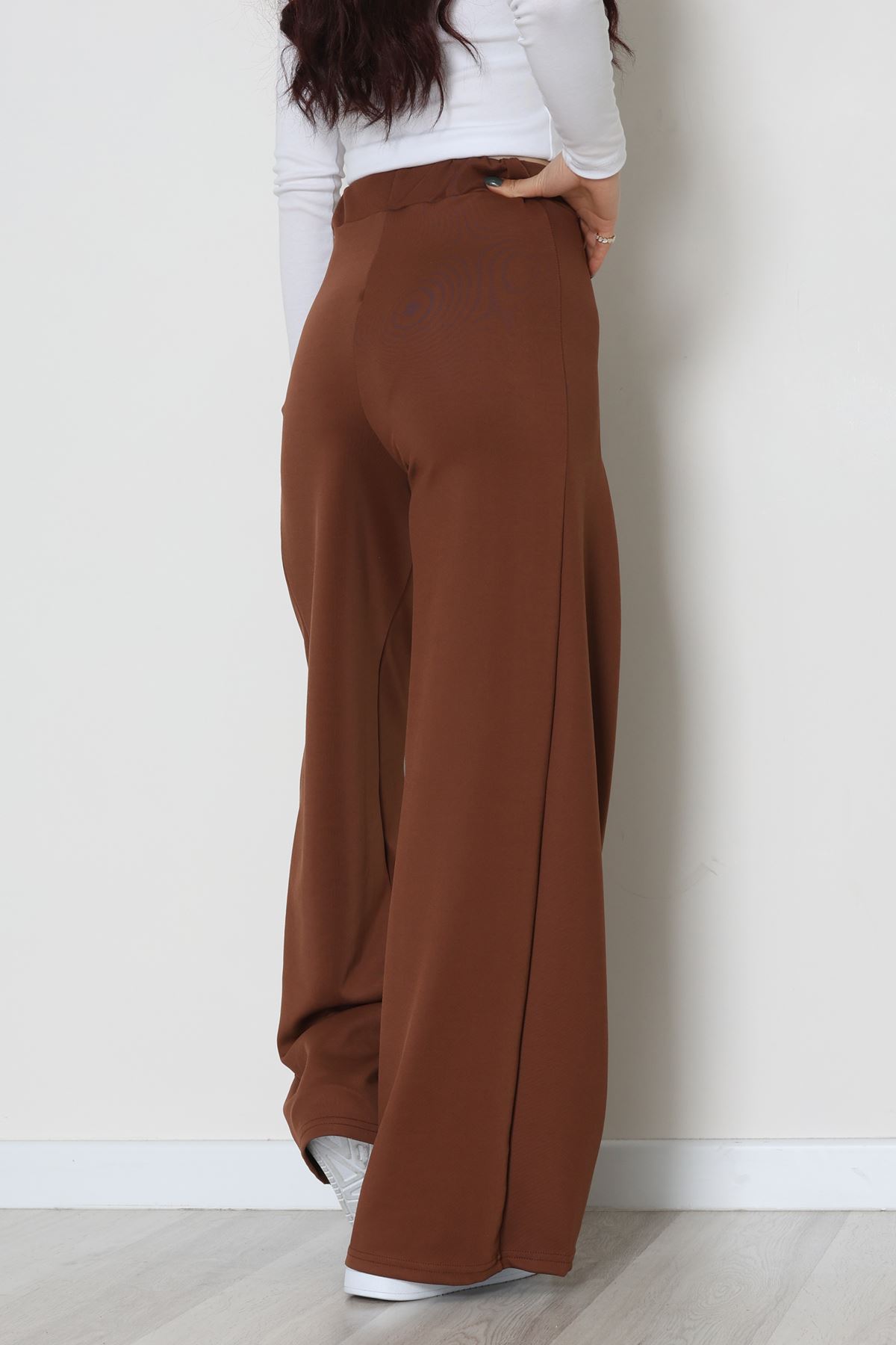 Puf Scuba Kumaş Önden Pileli Pantolon Acıkahve - 42784.1567.