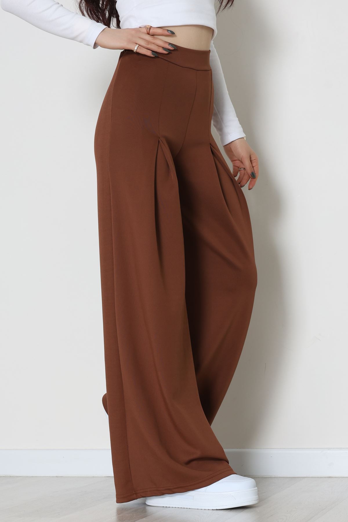 Puf Scuba Kumaş Önden Pileli Pantolon Acıkahve - 42784.1567.