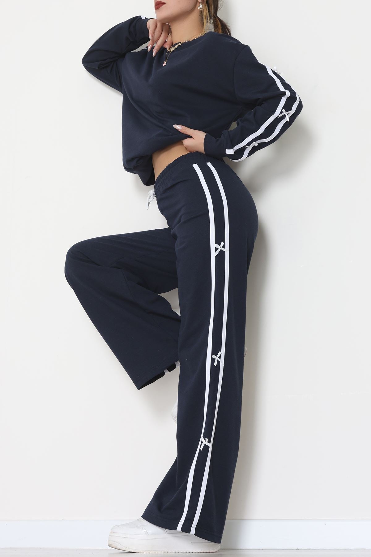 Şeritli Fiyonklu 2 İplik Eşofman Takımı Lacivert - 50788.1857.