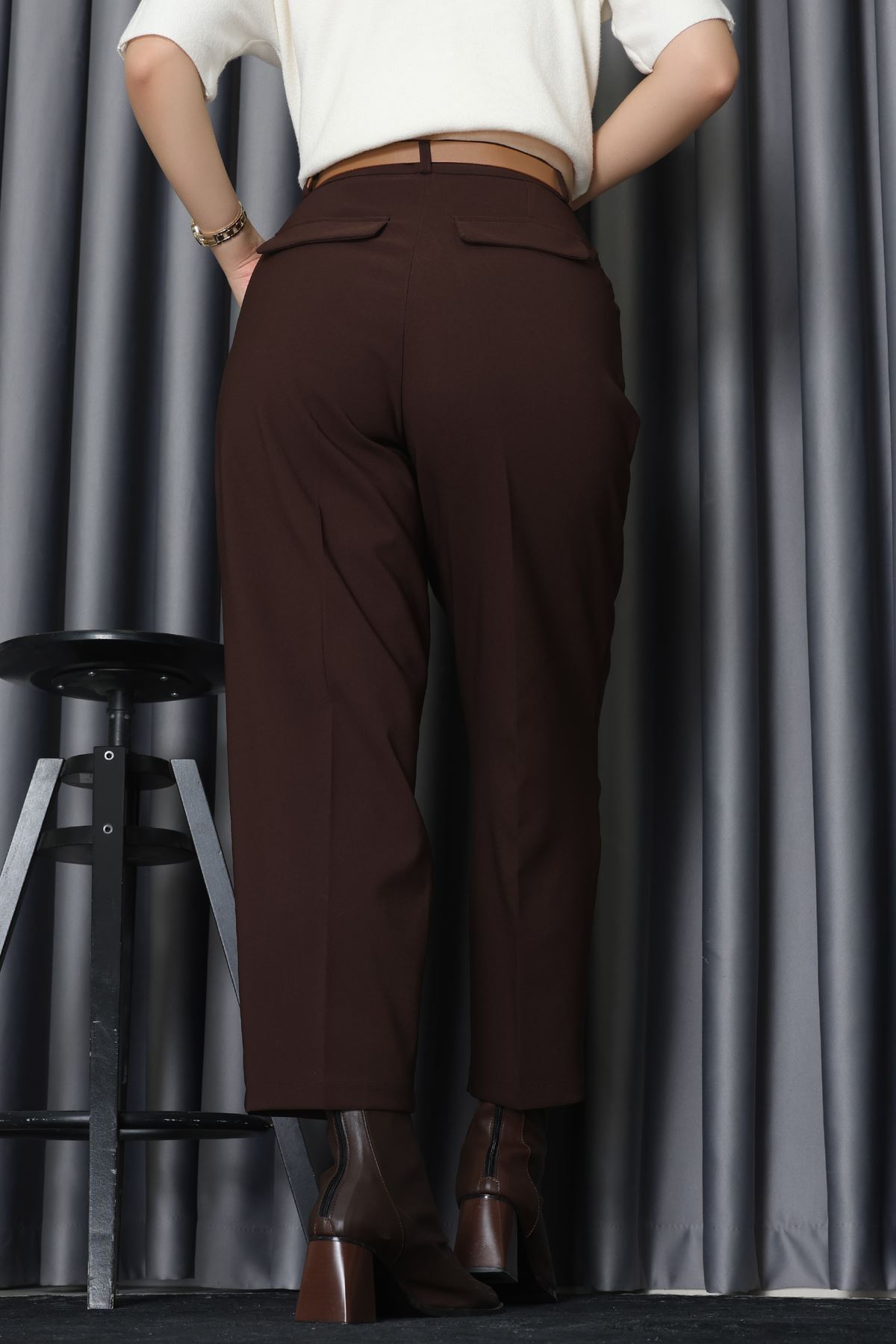 Quzu Pileli Cepli Kemerli Pantolon Kahve - 42824.2002.