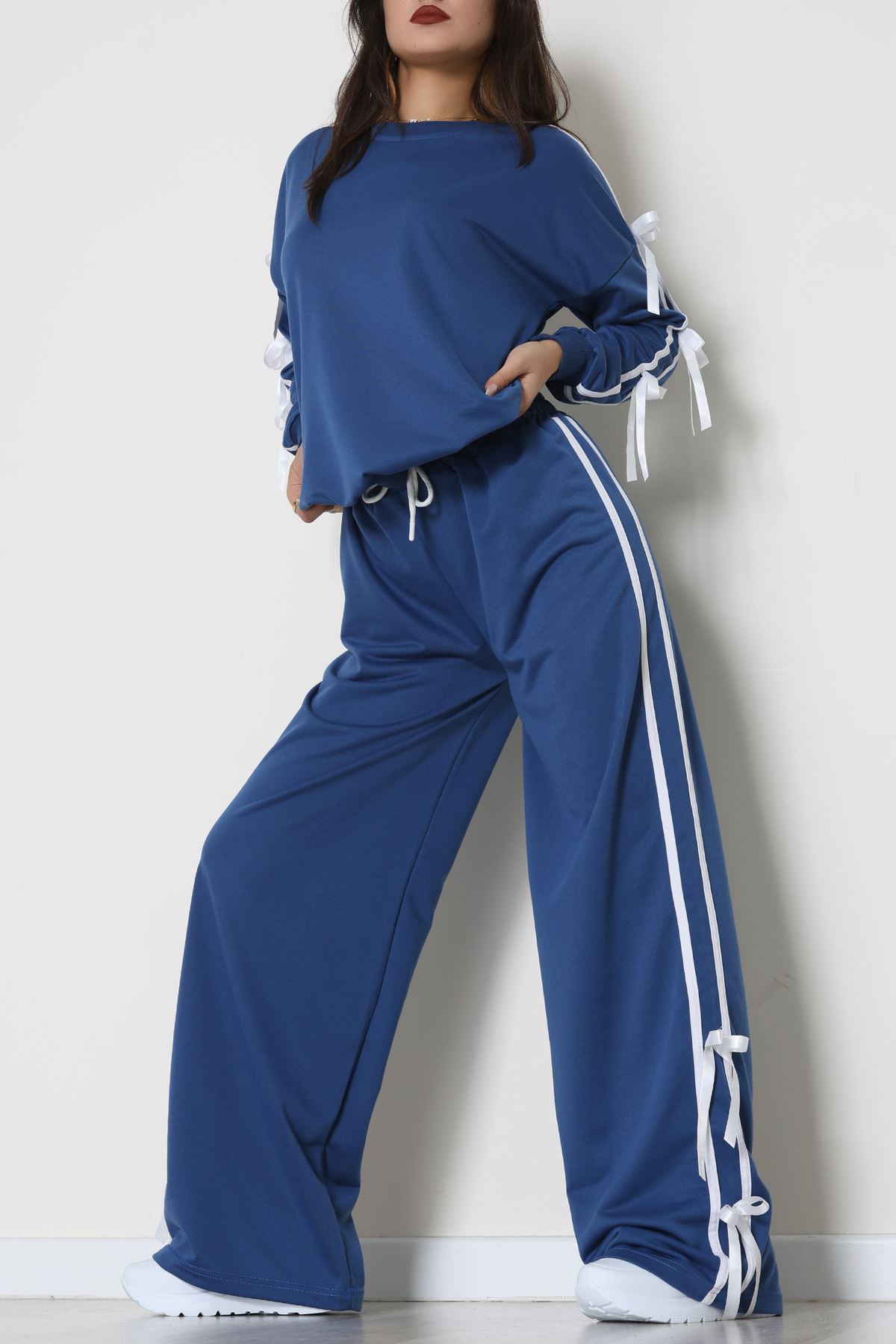 Özel Tasarım İki İplik Kurdele Detay Eşofman Takım İndigo - 70164.1857.