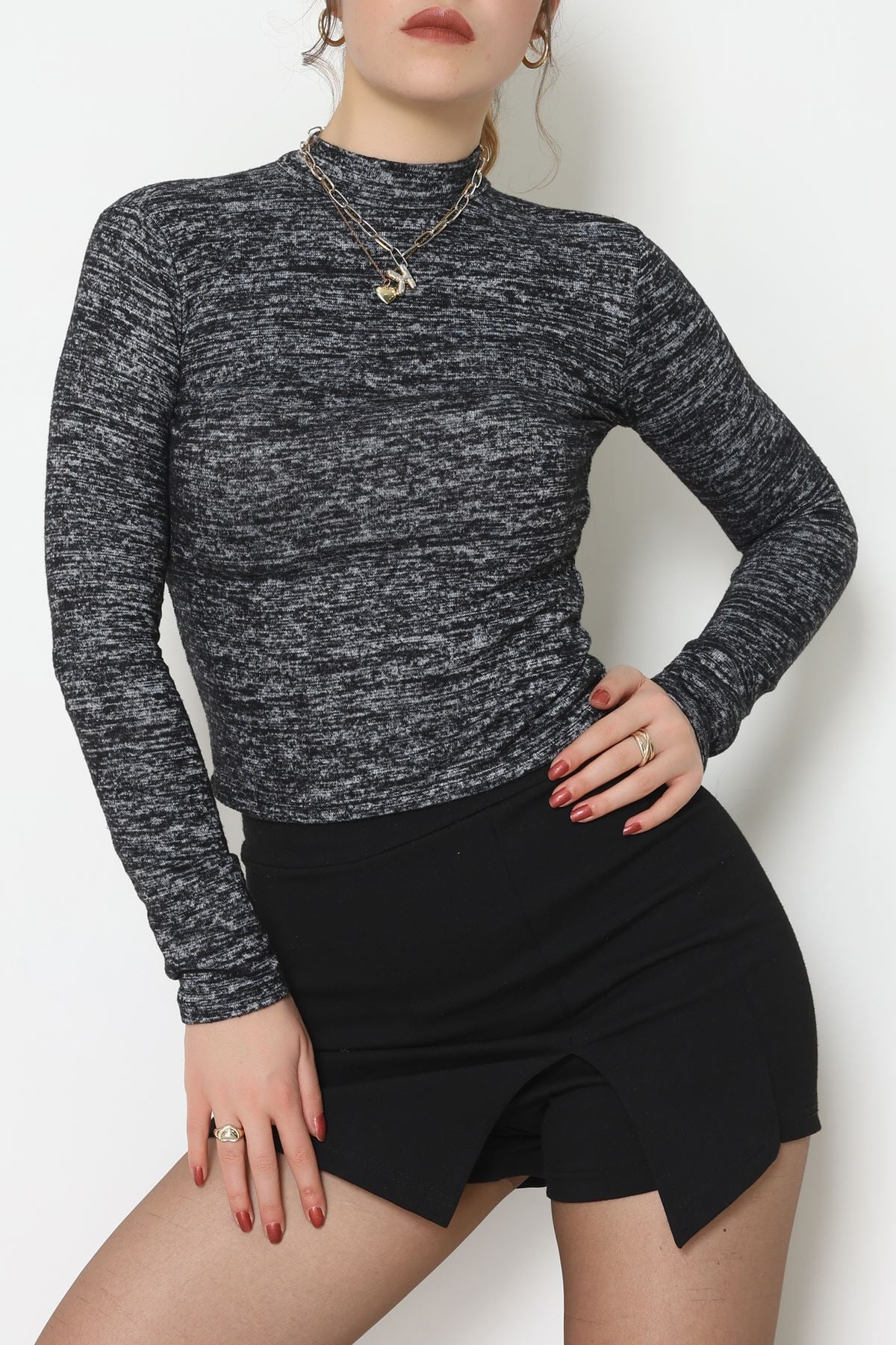 Dik Yaka Yumoş Body Siyahfüme - 50205.1723.