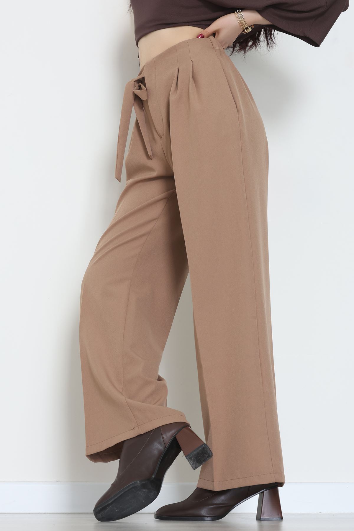 Yan Bağlama Detaylı Dabıl Kumaş Pantolon Latte - 51611.683.
