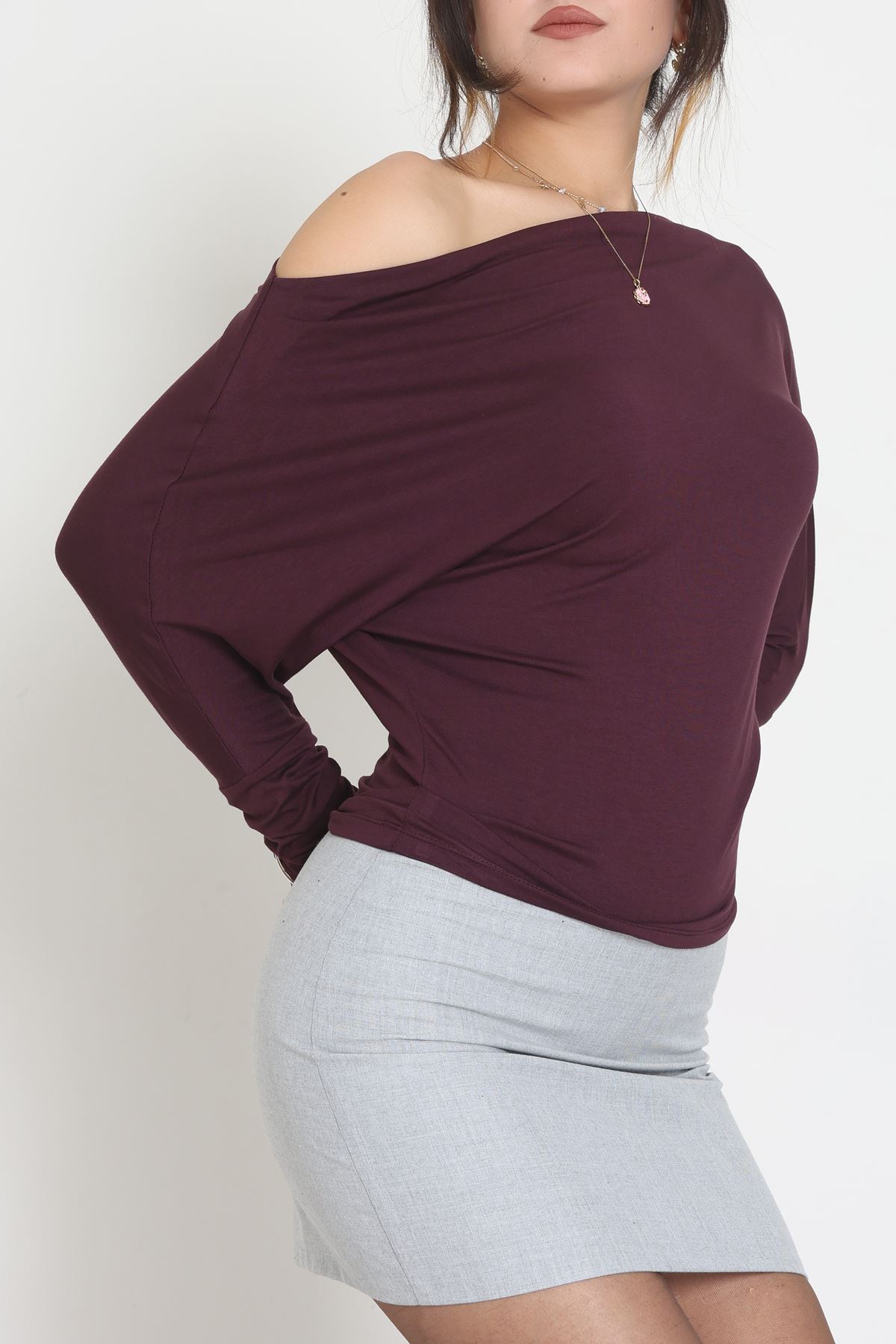 Omuz Düşümlü Asimetrik Bluz Mürdüm - 22153.200.