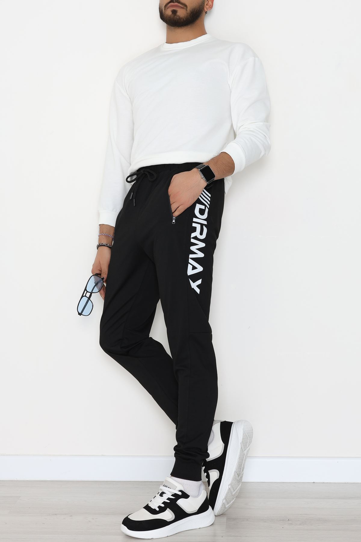 2 İplik Baskılı Cep Fermuar Detaylı Eşofman Altı Siyah - 70836.2066.