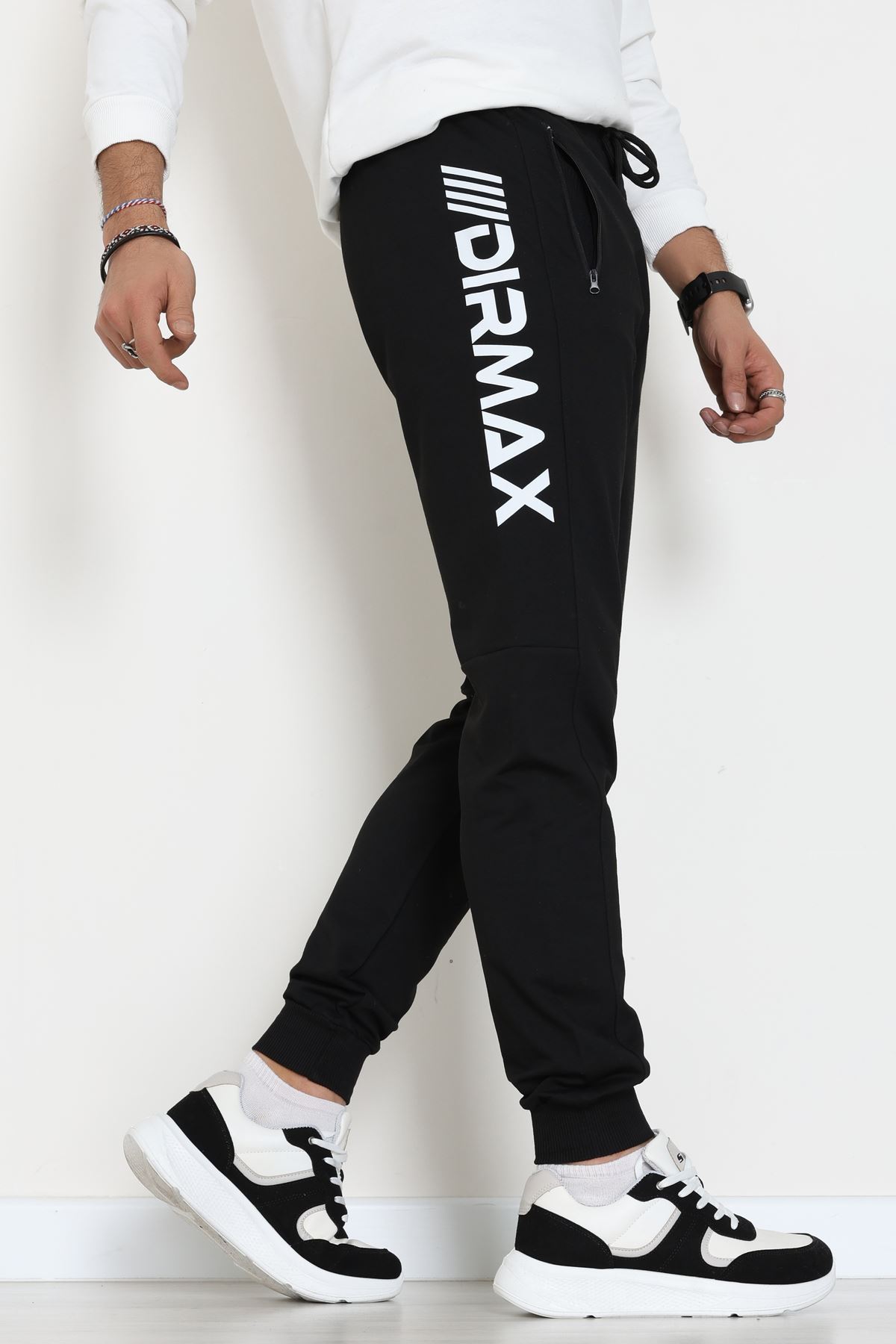 2 İplik Baskılı Cep Fermuar Detaylı Eşofman Altı Siyah - 70836.2066.