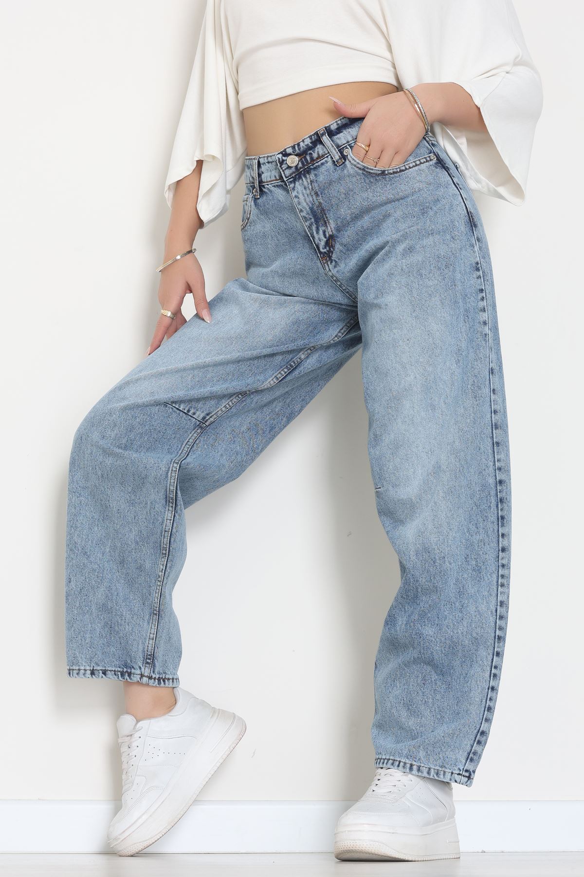 Arkası Tokalı Baggy Kot Pantolon Buzyıkama - 31712.2059.