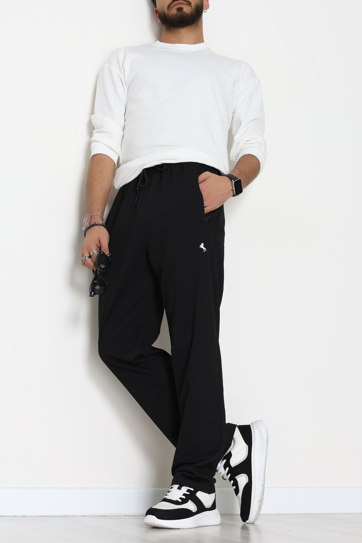 2 İplik Nakışlı Cep Fermuar Detaylı Erkek Eşofman Altı Siyah - 70838.2066.