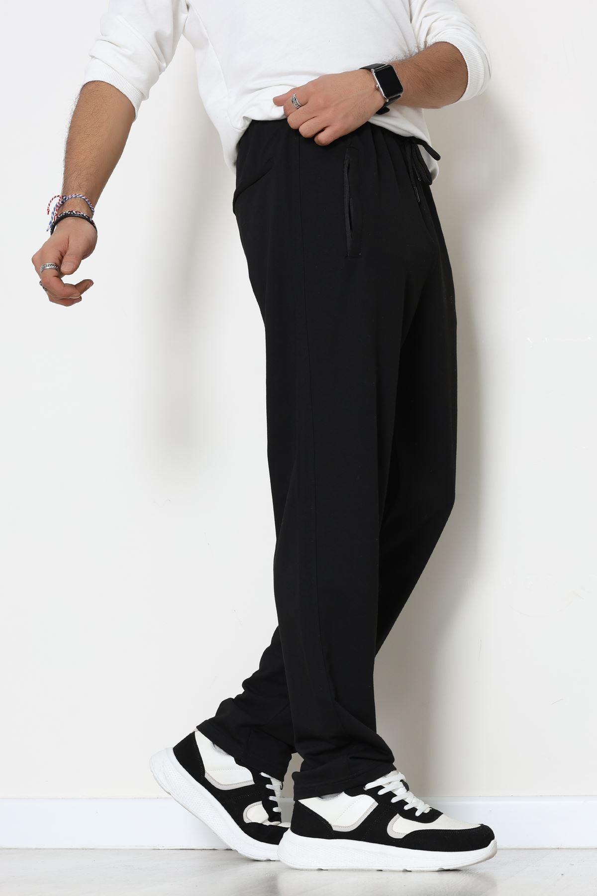 2 İplik Nakışlı Cep Fermuar Detaylı Erkek Eşofman Altı Siyah - 70838.2066.