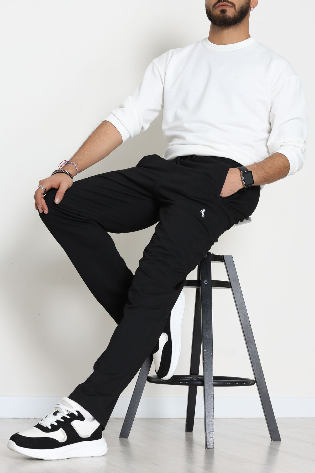 2 İplik Nakışlı Cep Fermuar Detaylı Erkek Eşofman Altı Siyah - 70838.2066.