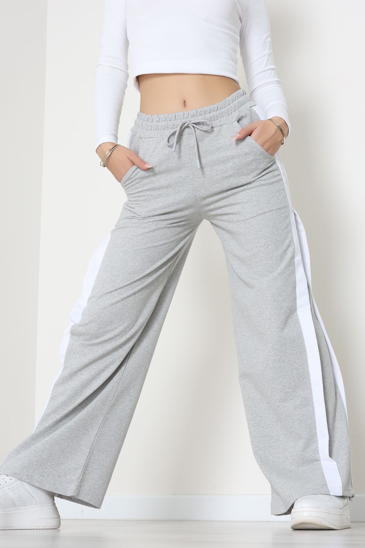 2 İplik Şeritli Eşofman Altı Gri - 52050.1857.