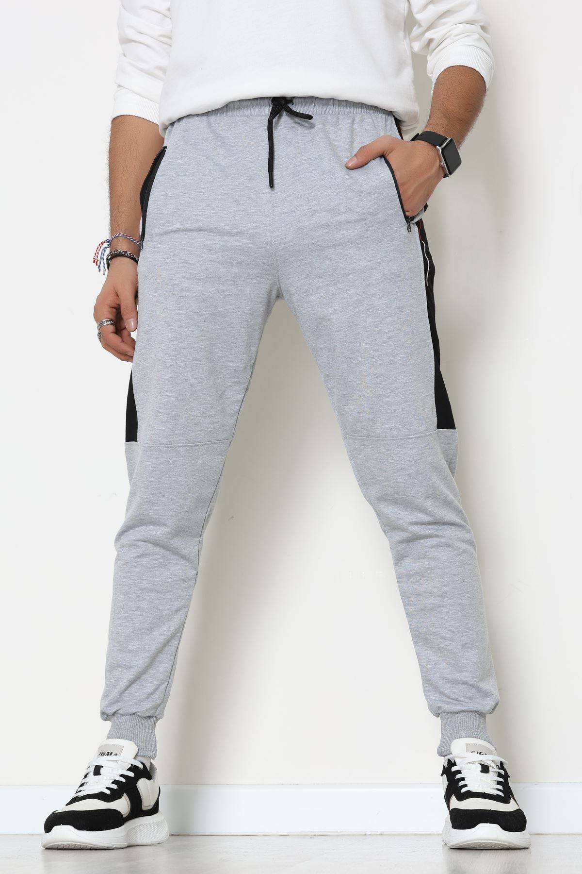 2 İplik Yanı Parçalı Nakışlı Erkek Eşofman Altı Gri - 70835.2066.