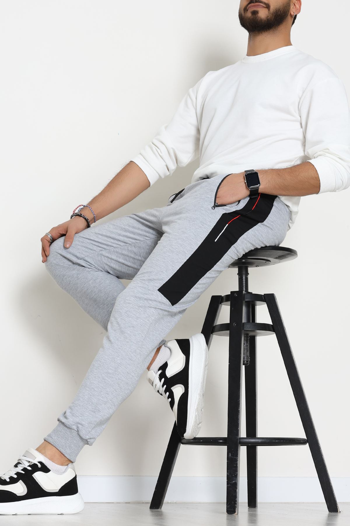 2 İplik Yanı Parçalı Nakışlı Erkek Eşofman Altı Gri - 70835.2066.